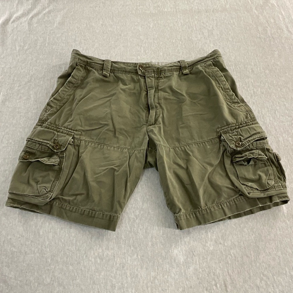 POLO BY RALPH LAUREN RN#41381 100%COTTON MEN’S CARGO SHORTS SZ:40 MILITARY GREEN